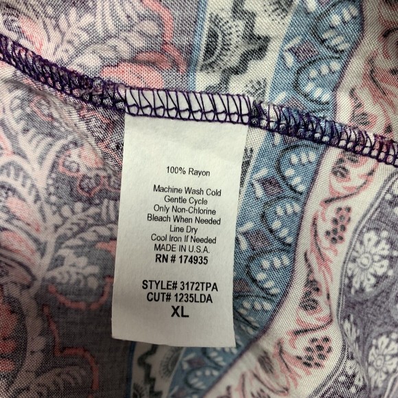 RENEE C Womens Blouse Size XL Stitch Fix Boho 3/4 Sleeve Keyhole Crossfront NWT - Picture 8 of 14